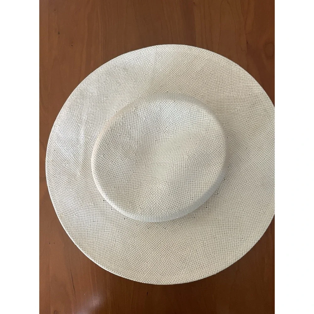 Importina vintage straw